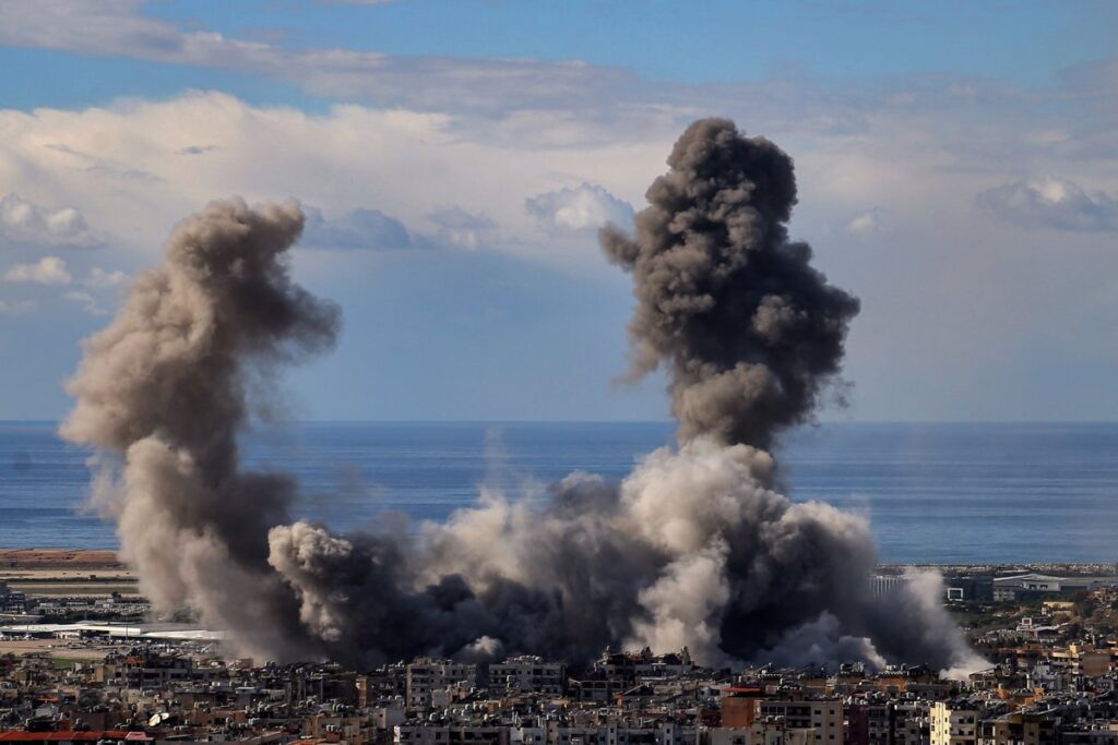 El presidente israelí acoge el alto el fuego pero avisa de que el Estado se defenderá "en cualquier momento"