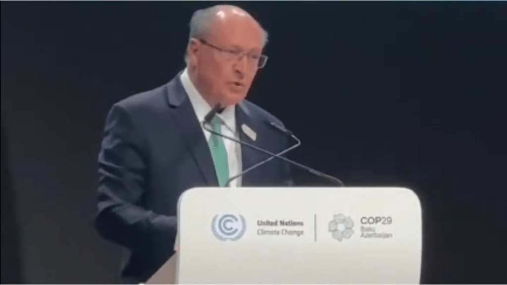 El vicepresidente de Brasil calificó a Javier Milei de negacionista tras el retiro de la delegación argentina de la COP29