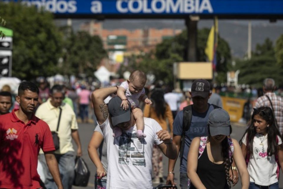 En Colombia ordenan publicar hoja de ruta para visa de migrantes