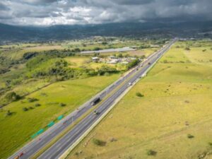 En diciembre se entregarían 21 kilómetros de tercer carril Bogotá-Girardot | Infraestructura | Economía