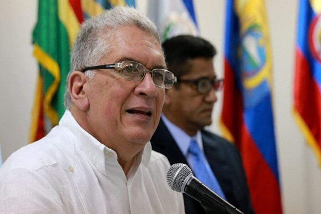 "Es posible un nuevo tipo de relación con Trump", según diputado PSUV Roy Daza