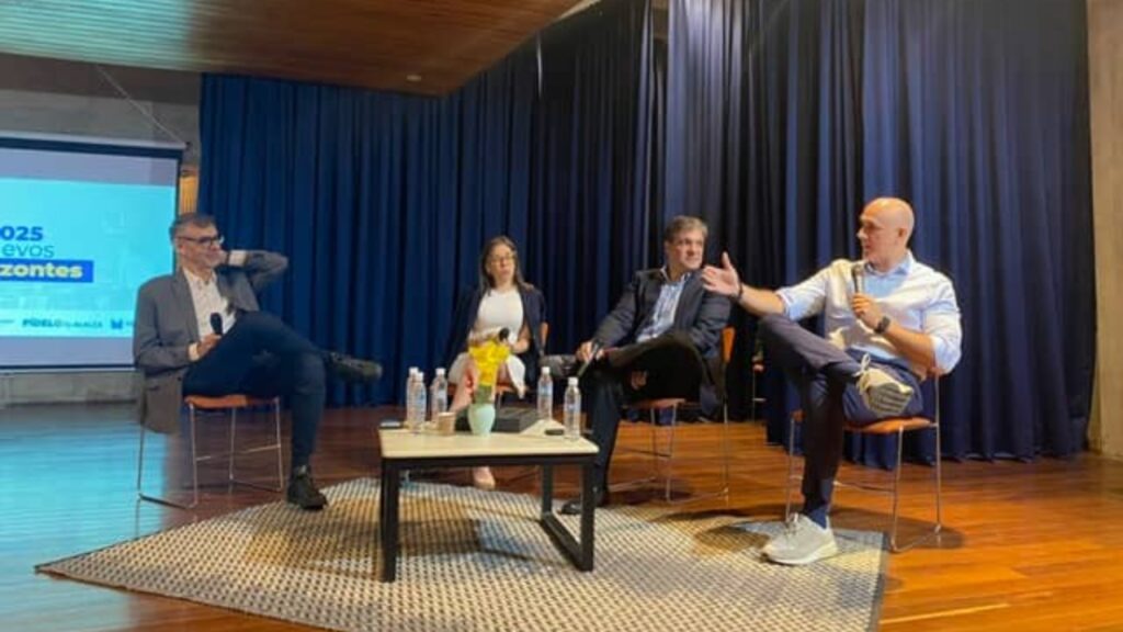 Venezuela 2025: especialistas y académicos debaten sobre geopolítica y oportunidades en la UCV