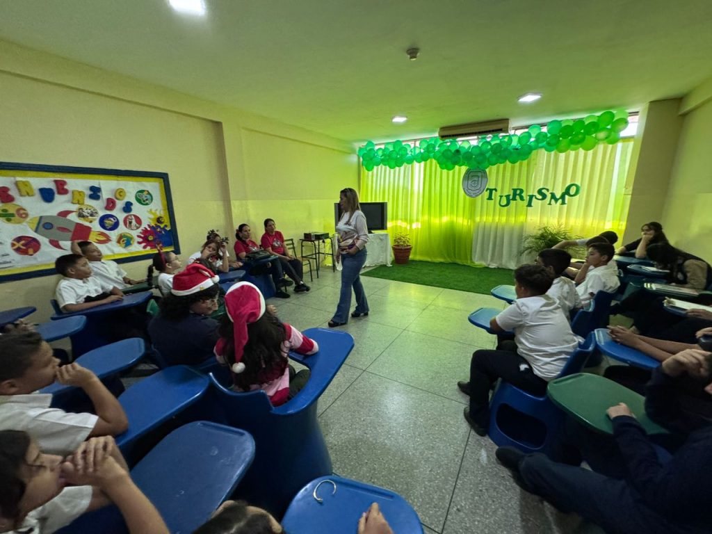 Estudiantes de la escuela técnica Jesús Obrero reciben formación en Turismo | Diario El Luchador