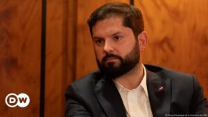 Fiscalía investiga denuncia contra Gabriel Boric por acoso – DW – 26/11/2024