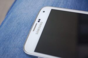 Fiscalía surcoreana insiste en llevar a prisión al presidente de Samsung