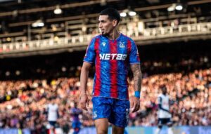 Gol de Daniel Muñoz salvó al Crystal Palace