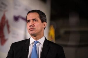 Guaidó rechazó la posición de Petro: "Actúa por conveniencia con Maduro"