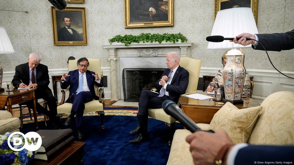 Gustavo Petro pide a Joe Biden que libere a ‘Simón Trinidad’ – DW – 26/11/2024