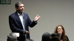 Hay 1.903 presos políticos. González se reunirá con Macron. Y más.