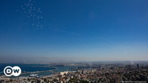 Hezbolá reivindica ataque a base israelí cerca de Haifa – DW – 08/11/2024