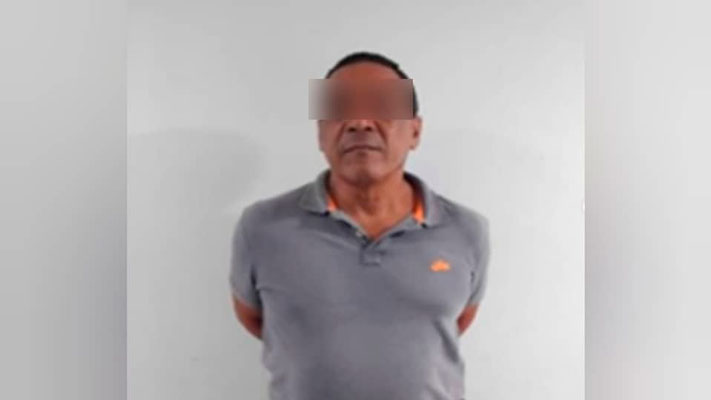 Intentó secuestrar a su expareja metiéndola en la maleta del carro y lo pillaron en el acto