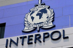 Interpol recordó que tiene prohibido usar su sistema para casos políticos