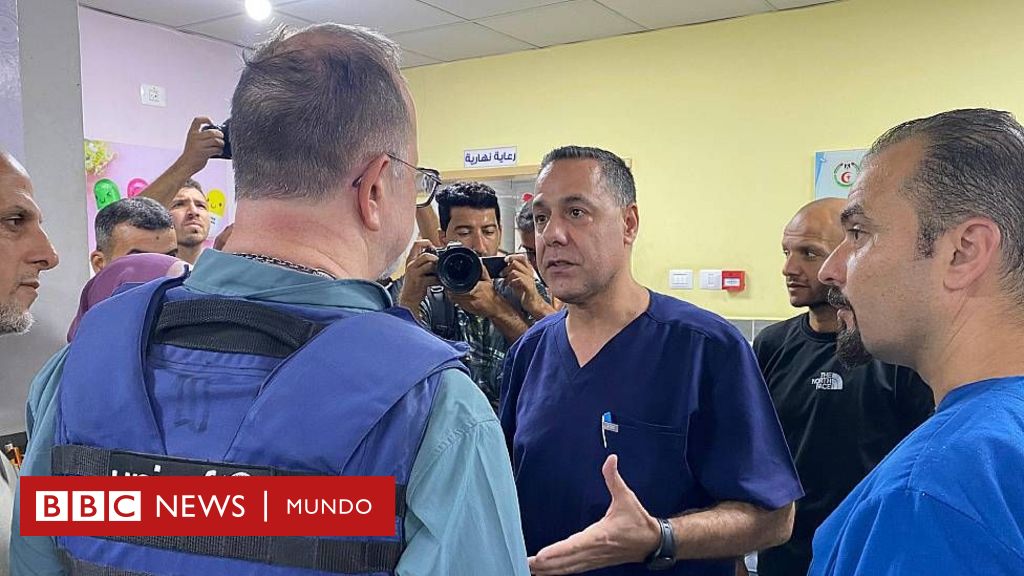 Israel - Gaza | "No hay cirujanos ni una sola ambulancia... Los heridos llegan a pie o en carros tirados por animales": el relato de uno de los pocos médicos que quedan en Gaza