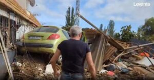 La barraca que sobrevivió a la DANA: La casa de al lado acabó reventada