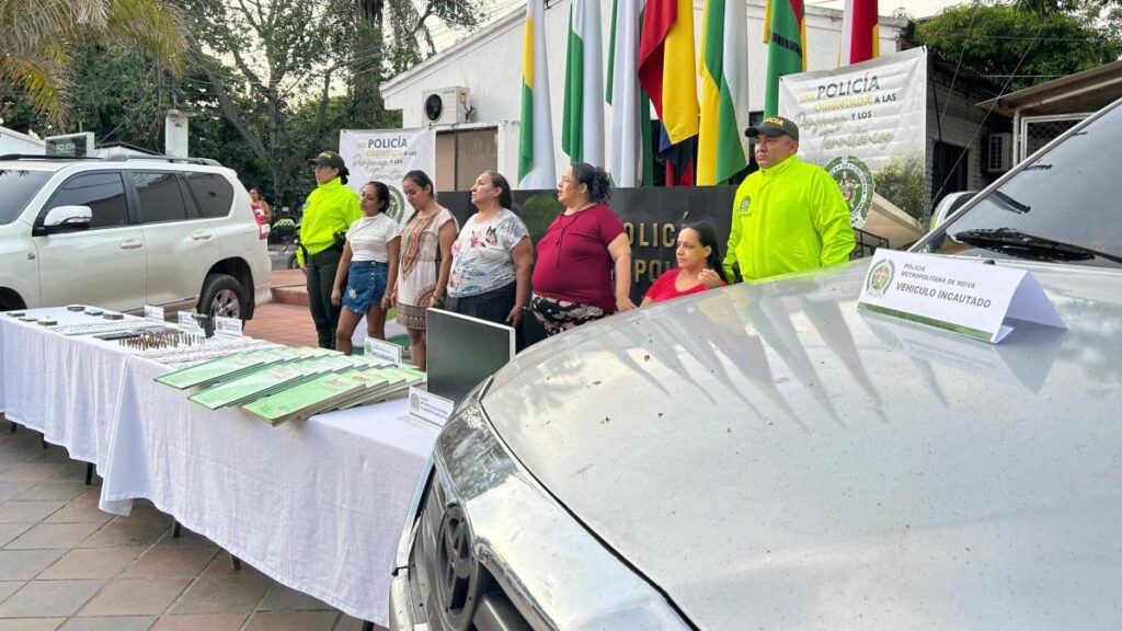 La historia de la madre e hijas que están tras las rejas señaladas de darle apariencia de legalidad a los bienes de alias ‘Chatarra’