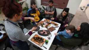 baja la inflación en Argentina, pero también el consumo