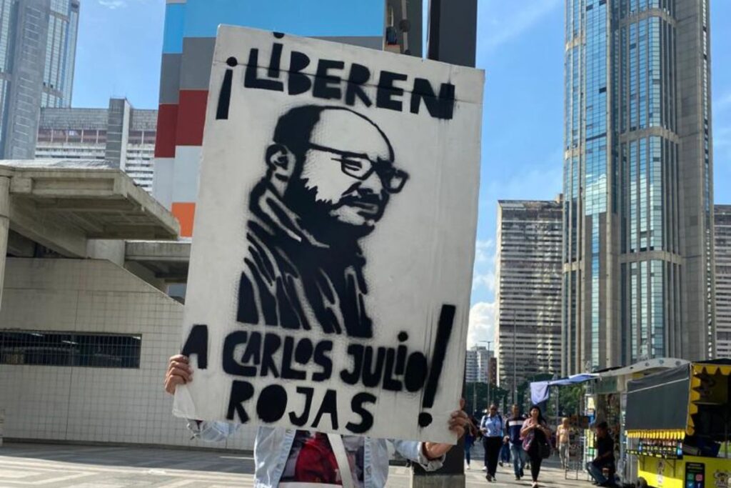 “Siete meses de silencio”: La lucha por la libertad del periodista y defensor de DDHH Carlos Julio Rojas