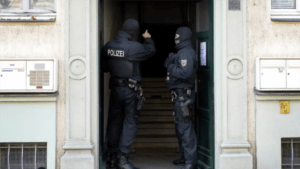 La policía alemana detiene a 8 supuestos miembros de un grupo armado de ultraderecha