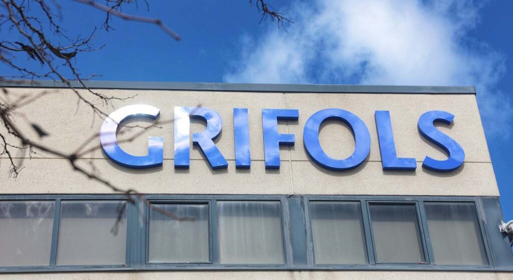 Las acciones A y B de Grifols caen un 9% pero aún siguen un 20% por encima del nivel de julio
