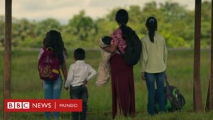 "Los niños perdidos" en Colombia | "Hice una caña de pescar. Pescamos algunos peces. Nos los comimos crudos. Sabían horrible": cómo sobrevivieron los 4 hermanos indígenas rescatados en la selva de Colombia según revela un nuevo documental