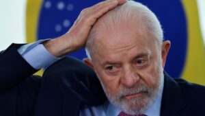 Lula llama "problema" a Maduro. Reportan explosión de planta de PDVSA.