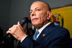 Manuel Rosales aboga por la negociación en medio de la controvesia política