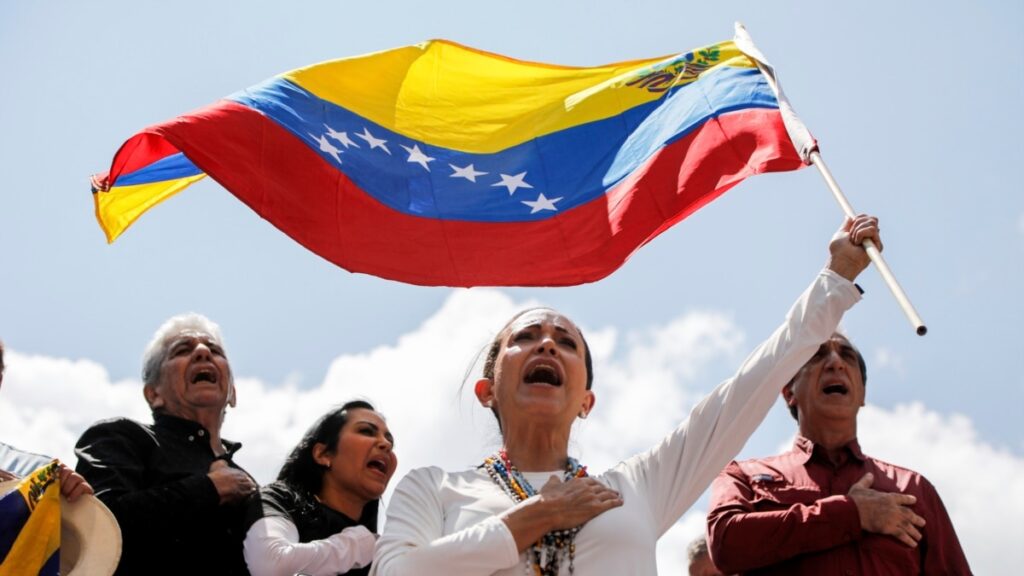 Maria Corina Machado llama a protesta masiva mundial tras ser acusada de traición a la patria