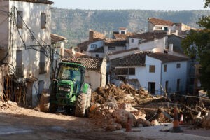 Más de 200 muertos en España por las inundaciones y sigue la búsqueda de desaparecidos