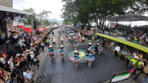 Más de 2.700 bailadores danzaron en colorido, bello y armonioso espectáculo en la 23 versión del Joropódromo