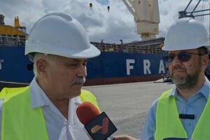 Más de 300 toneladas de ayuda parten a Cuba desde Venezuela