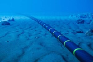 Meta planea construir un cable submarino de 10.000 millones de dólares que abarque todo el mundo