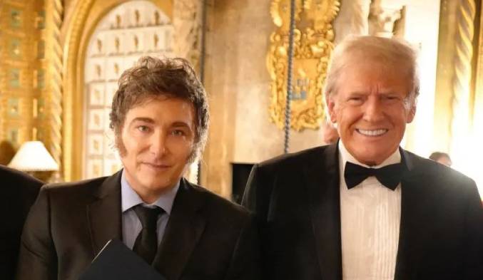 Milei insta en foro con Trump a nueva alianza política