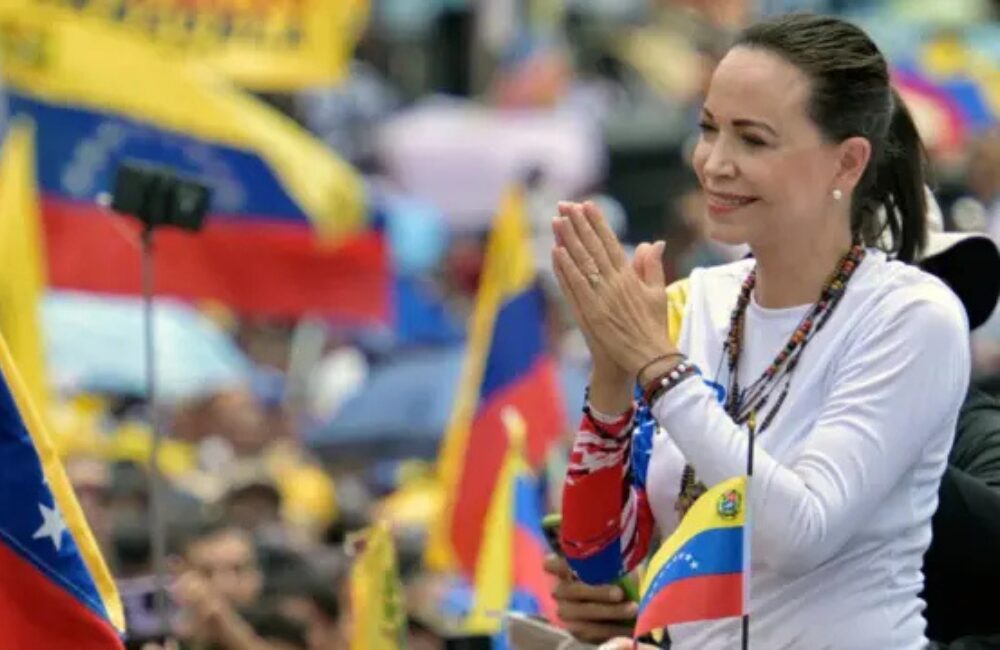 Ministerio Público anuncia investigación penal contra MCM por apoyar y promocionar la Ley Bolívar