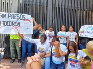 «Navidad sin mi hijo preso»: Mamás de jóvenes acusados de terrorismo tras el #28Jul clamaron por su libertad en el Palacio de Justicia