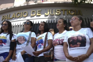 "Nunca debieron estar presos": reacciones ante excarcelaciones de privados de libertad por razones políticas
