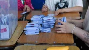Oficialismo y oposición se miden en segunda vuelta de las regionales de Chile