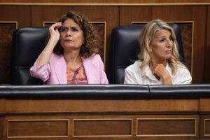 PSOE y Sumar cierran un acuerdo fiscal para gravar a la banca, los apartamentos turísticos y los yates