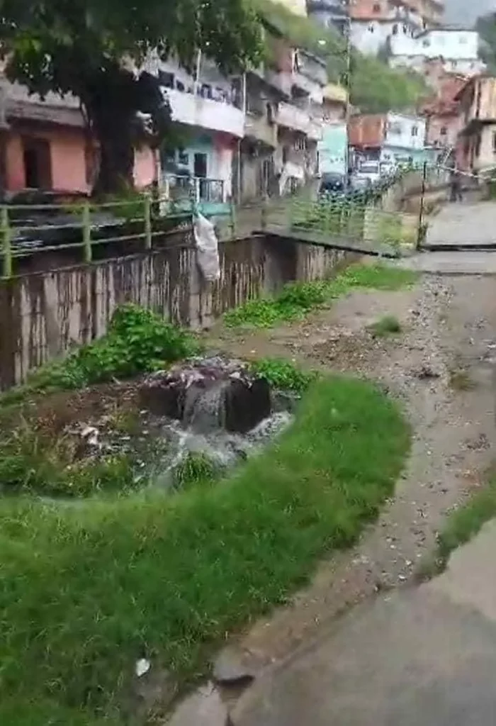Persiste el problema de aguas servidas en Quebrada Germán