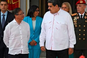 Petro se opone a privatización de Monómeros en carta a Maduro