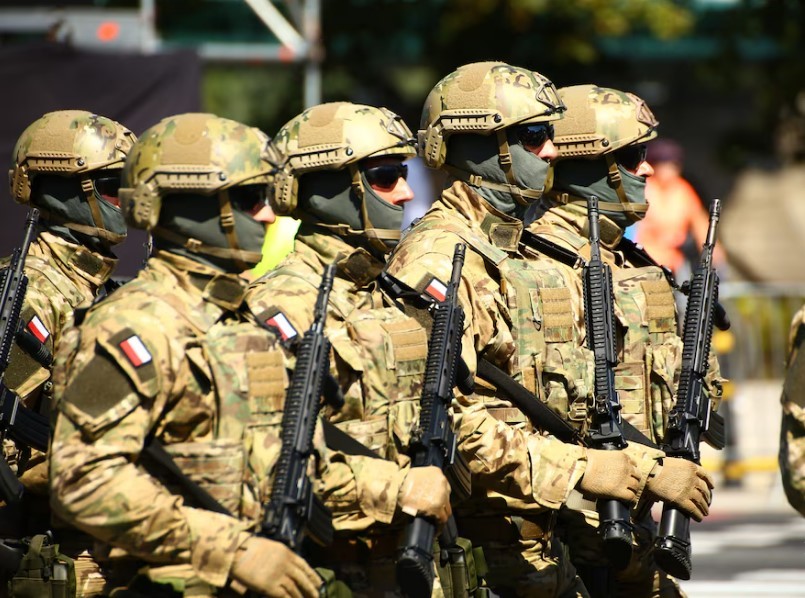 Polonia movilizó a todas sus fuerzas disponibles en respuesta al ataque masivo ruso en el oeste de Ucrania - AlbertoNews