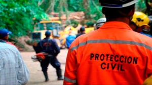 Rescatan a yegua que quedó tapiada en Táchira