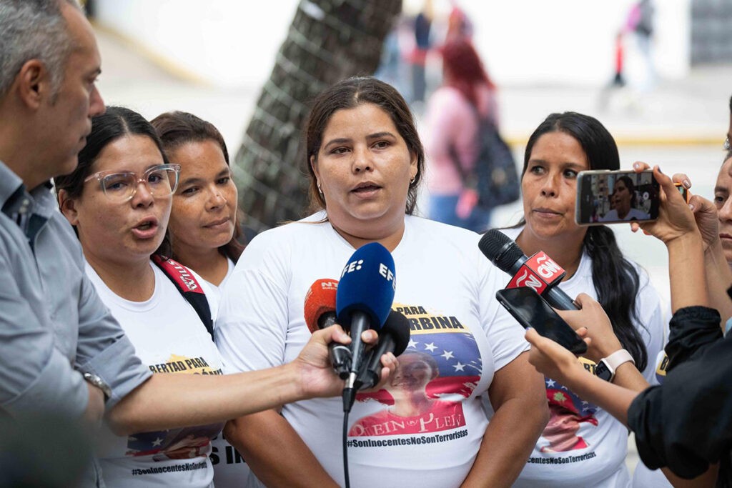 Saab se comprometió a agilizar casos de detenidos en protestas postelectorales