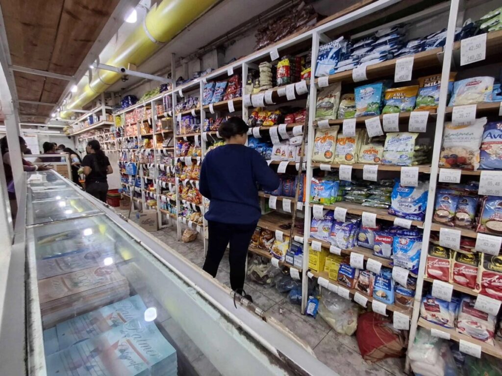 Se necesitan 182 salarios mínimos para cubrir la canasta básica