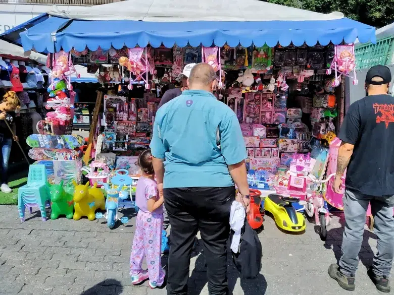 Se reactiva el comercio por cercanía de festividades navideñas: Juguetes y ropa deportiva los de mayor venta