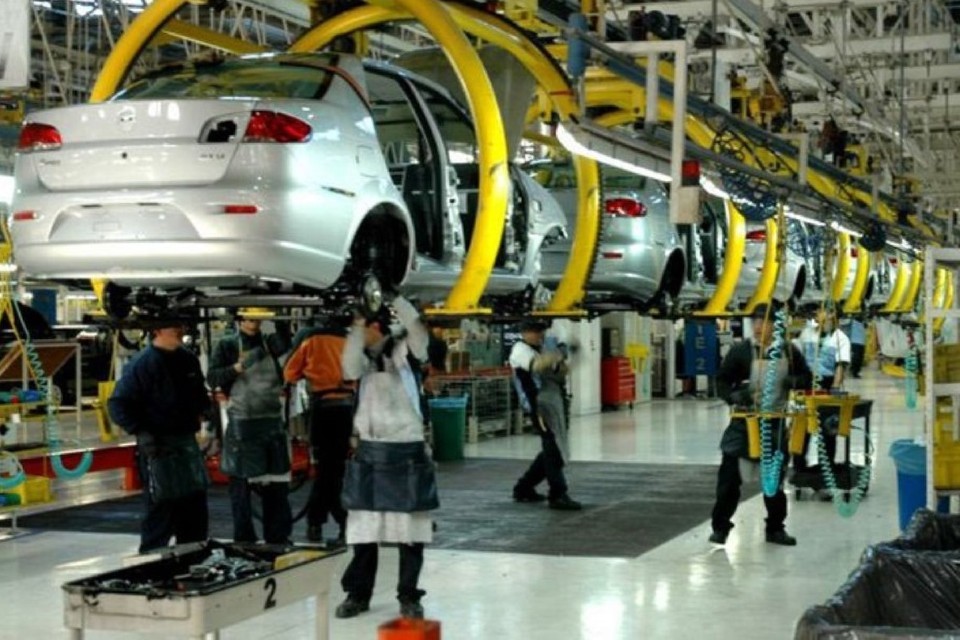 Sector automotriz baja su previsión de crecimiento de 8% a 5,8% para 2024