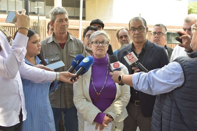TSJ declaró inadmisible amparo contra CNE y suspendió ejercicio profesional de María Alejandra Díaz