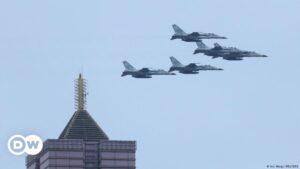 Taiwán efectúa maniobras por mar y aire por presión de China – DW – 28/11/2024