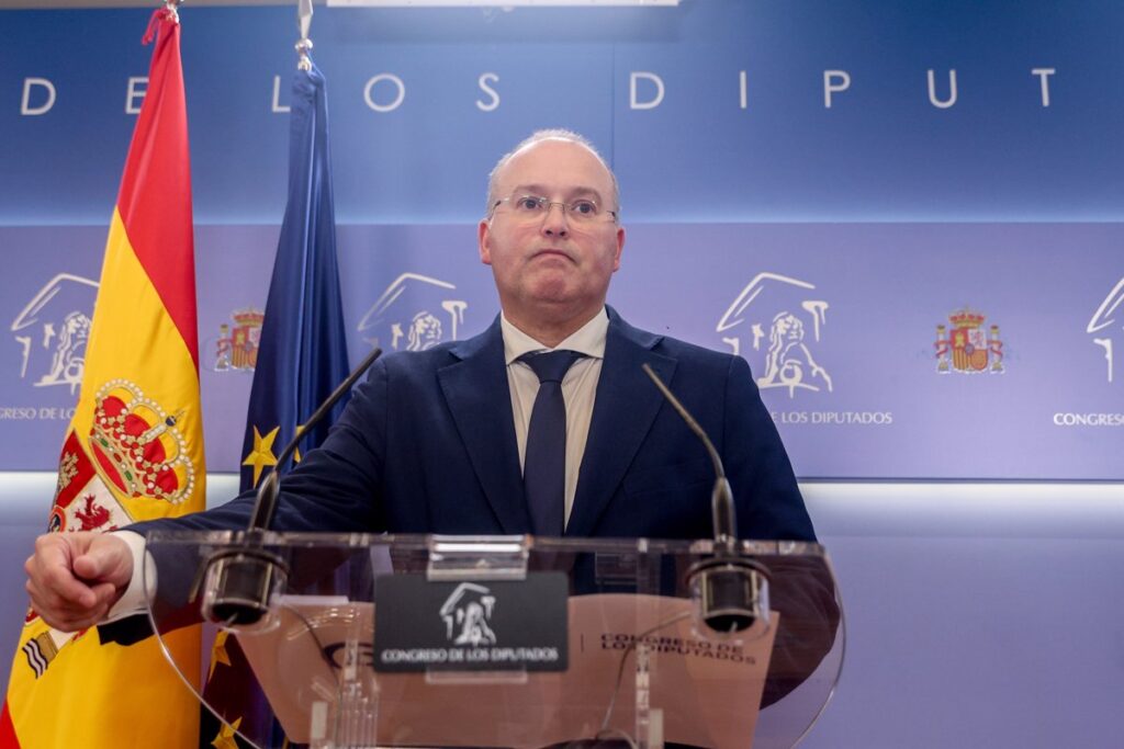 Tellado acusa al Gobierno de "sacar tajada política de la tragedia" de Valencia y carga contra Teresa Ribera