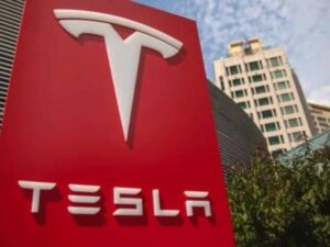 Tesla apuesta por el trabajo remoto y abre nuevas vacantes | Empleo | Economía