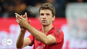 Thomas Müller invierte en alquiladora de avión a turbohélice – DW – 14/11/2024